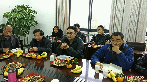 与会老师提建议
