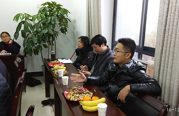 与会老师提建议
