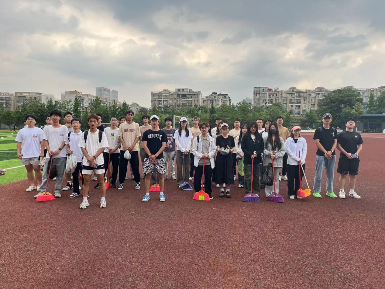 说明: 8b4143d9338a0d6d25690cee05a94d78