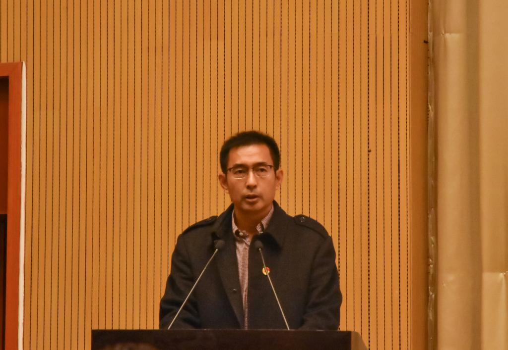 学工部(研工部)部长蒲勇宣读《关于表彰2017年“挑战杯”红宝石官方网站hbs123大学生课外学术科技作品竞赛优秀组织单位、获奖作品和先进个人的决定》