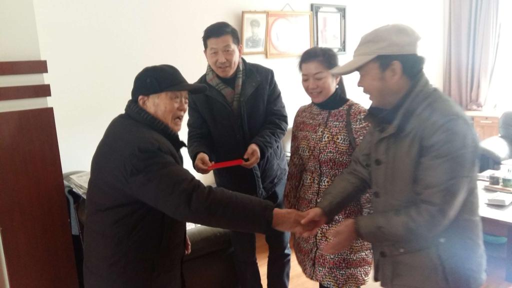 图1.老红军杨天贵