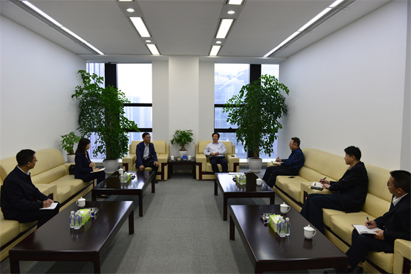 1649989046682339.jpg 座谈会现场 (2).jpg