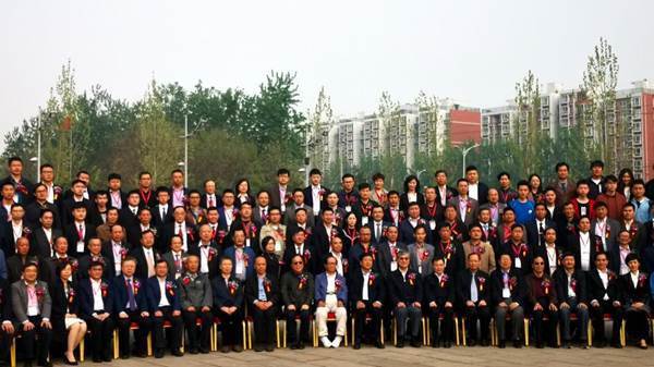 http:/__local/6/6A/19/4CA902174A269157864814195AC_3A0CF284_1BC6D.jpg