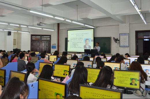 学习辅导现场情景